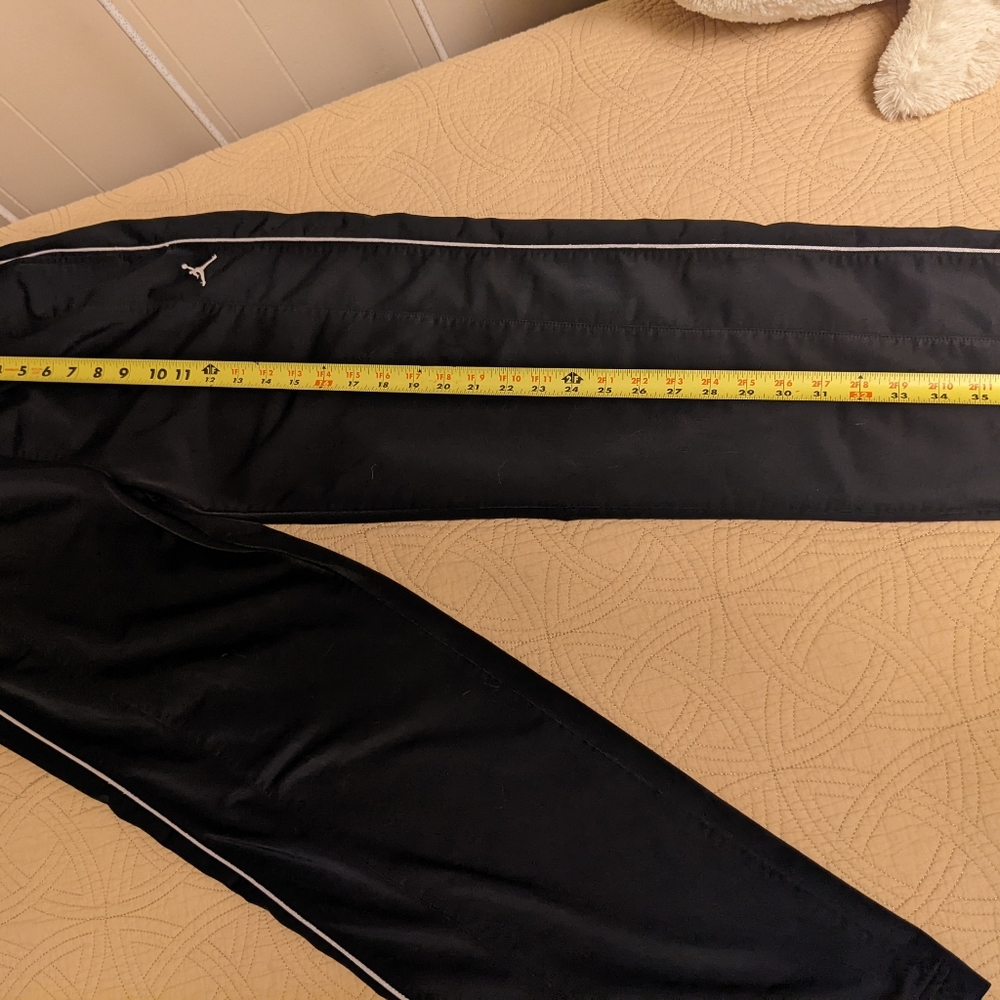 Jordan boys Large warm up pants - Picture 3 of 8